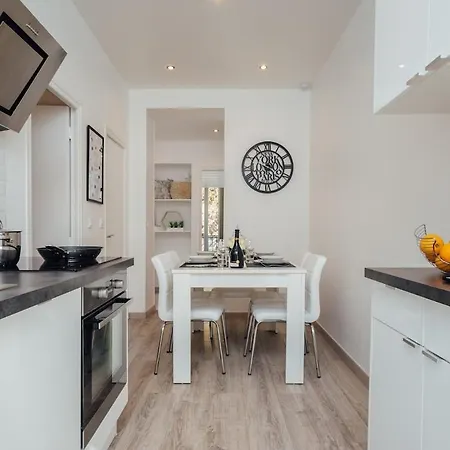 Le Notre Dame, Cosy En Plein Centre De Apartman Nizza